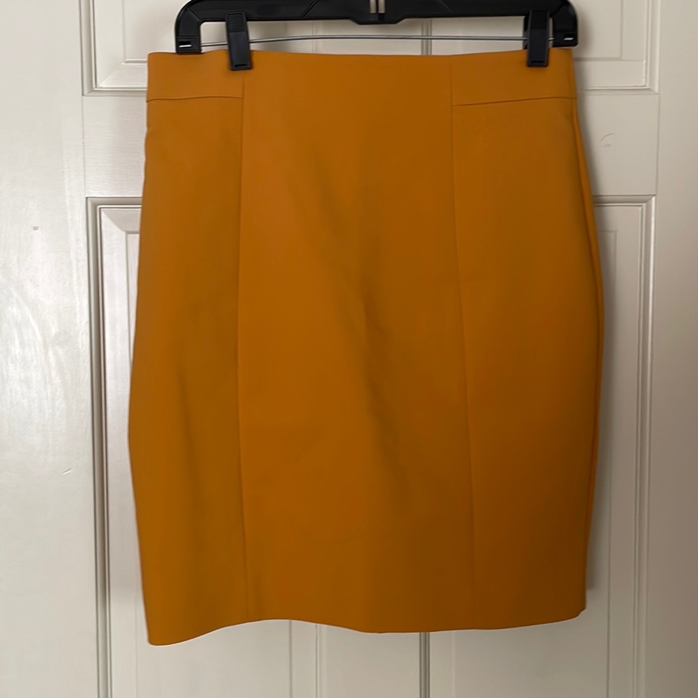 NWT H&M Mustard Pencil Skirt